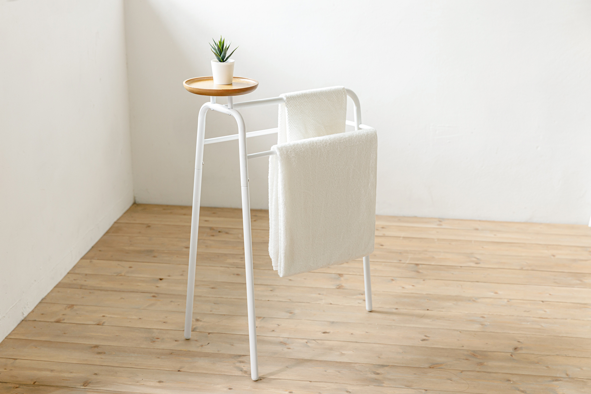 Bathroom accessories